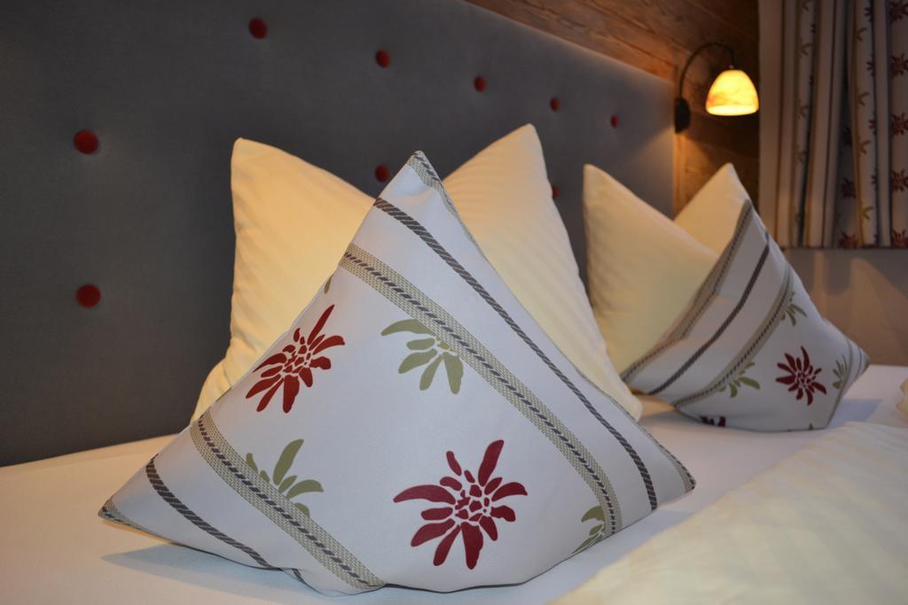 Pension Alpenperle Holzgau Cameră foto