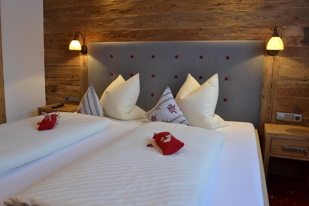 Pension Alpenperle Holzgau Cameră foto